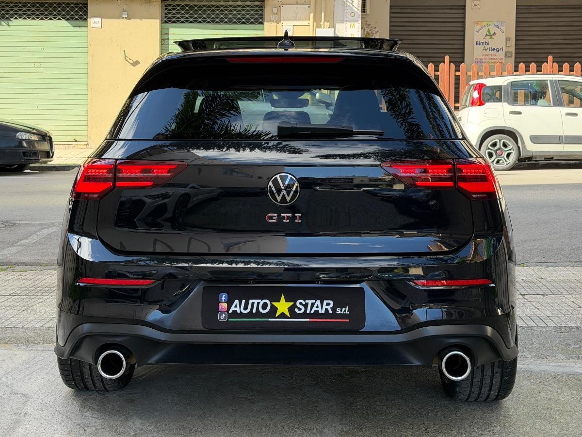 Volkswagen Golf 8 GTI 2.0 TSI 245 CV
