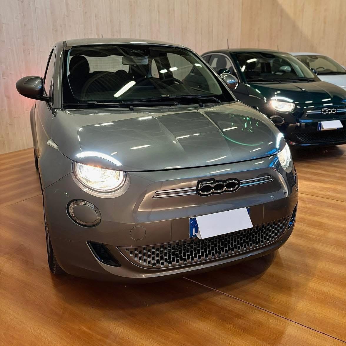 Fiat 500 500e Berlina 42 kWh Icon