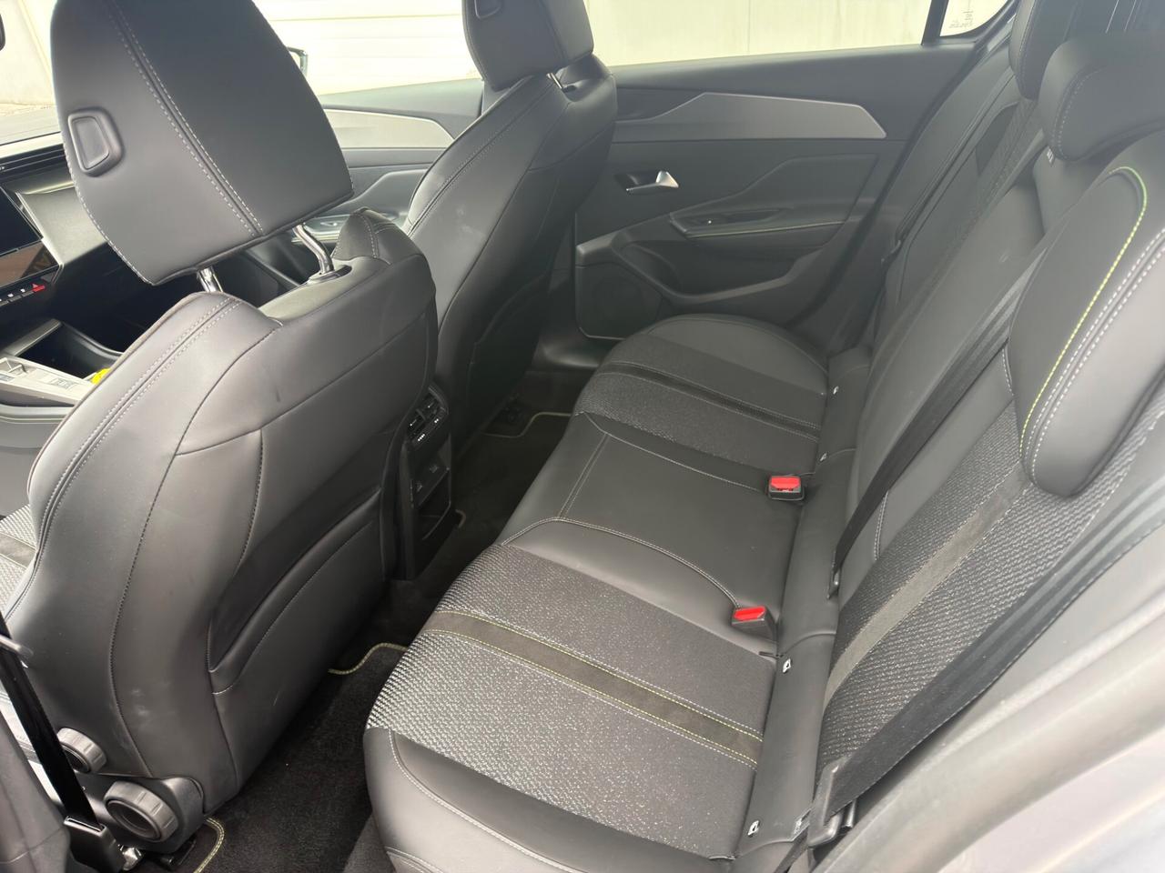 Peugeot 308 Hybrid 145 e-DCS6 GT