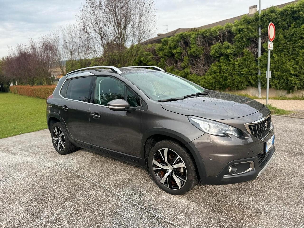 Peugeot 2008 BlueHDi 100 GT Line