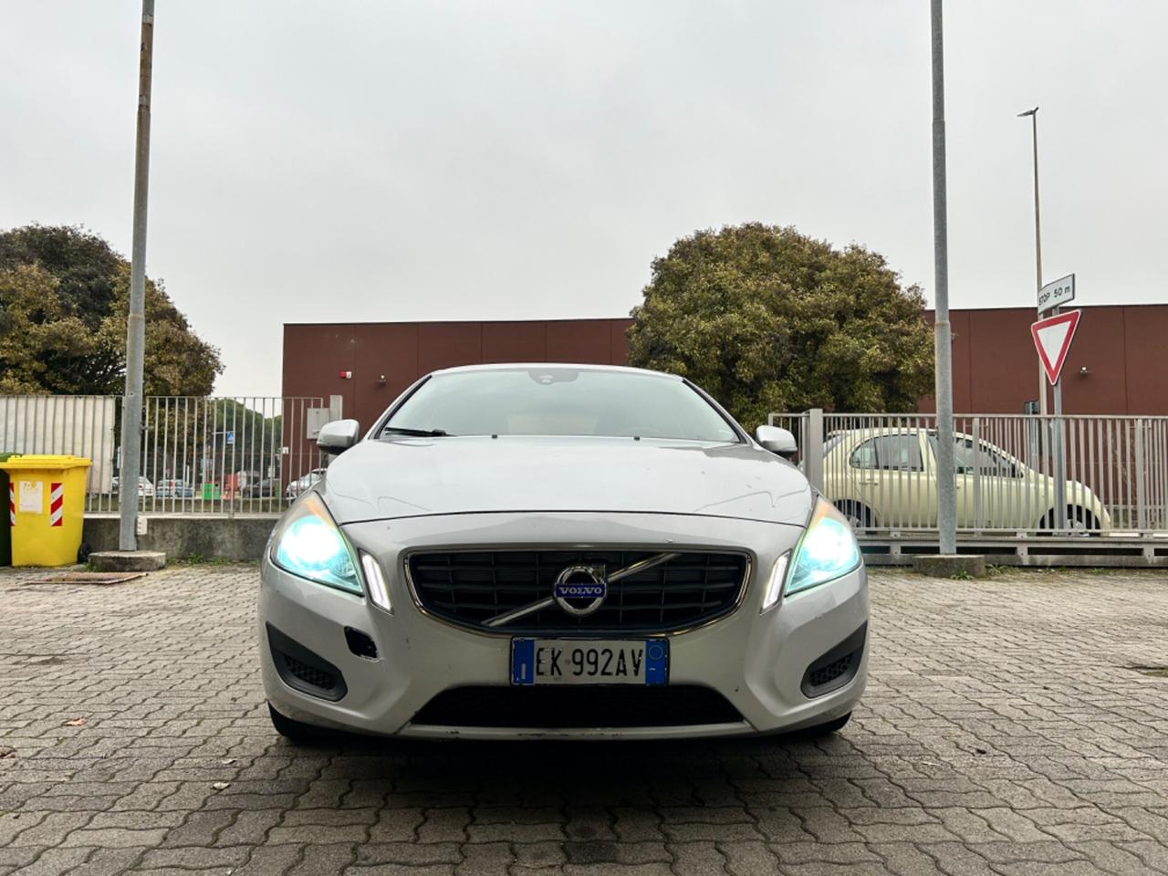 Volvo V60 1.6d cv115 DRIVE Kinetic S.W