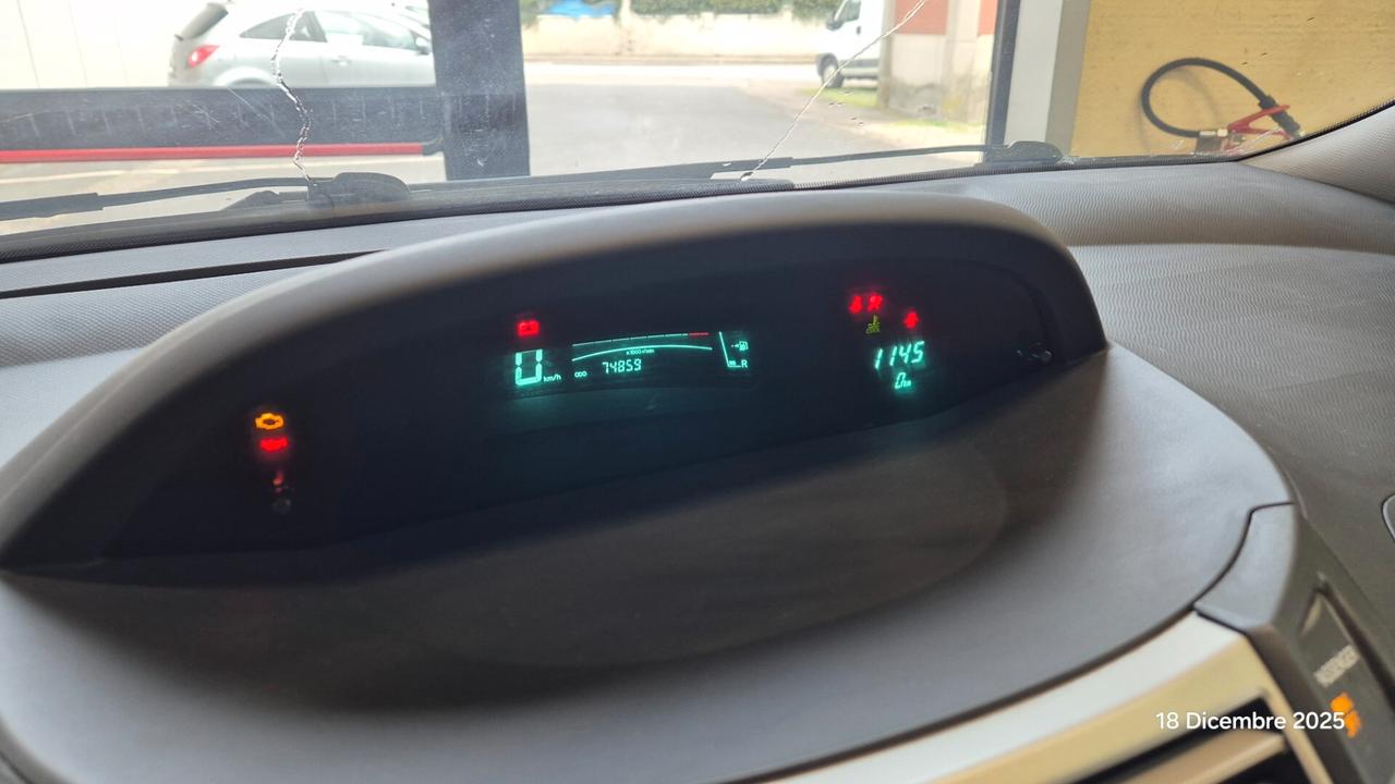 Toyota Yaris 1.0 5 porte Sol