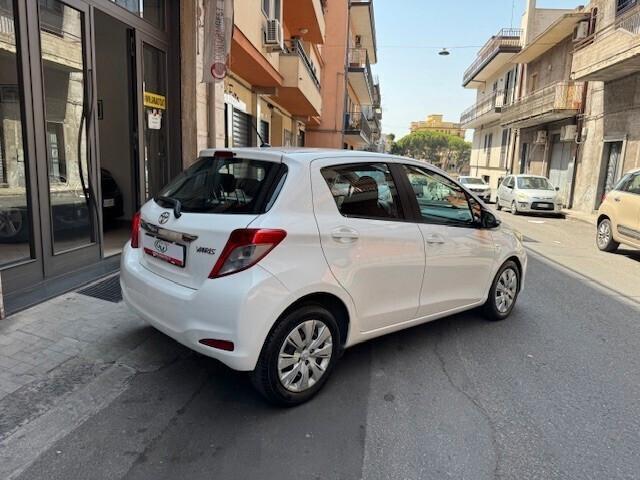 Toyota Yaris 1.4 D-4D 5 porte Lounge