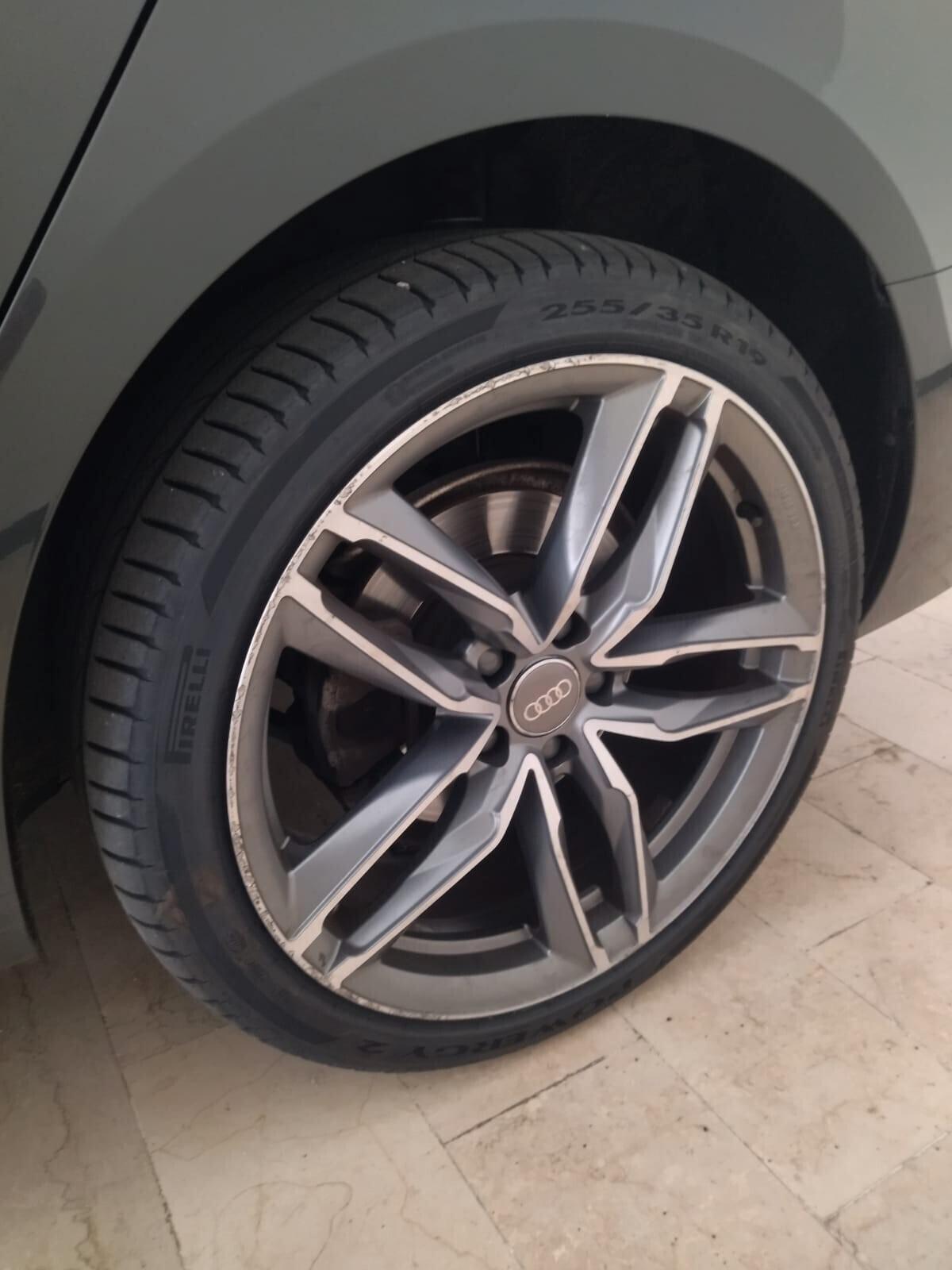 Audi A4 Avant 40 TDI S tronic LED+TETTO-18"-GANCIO