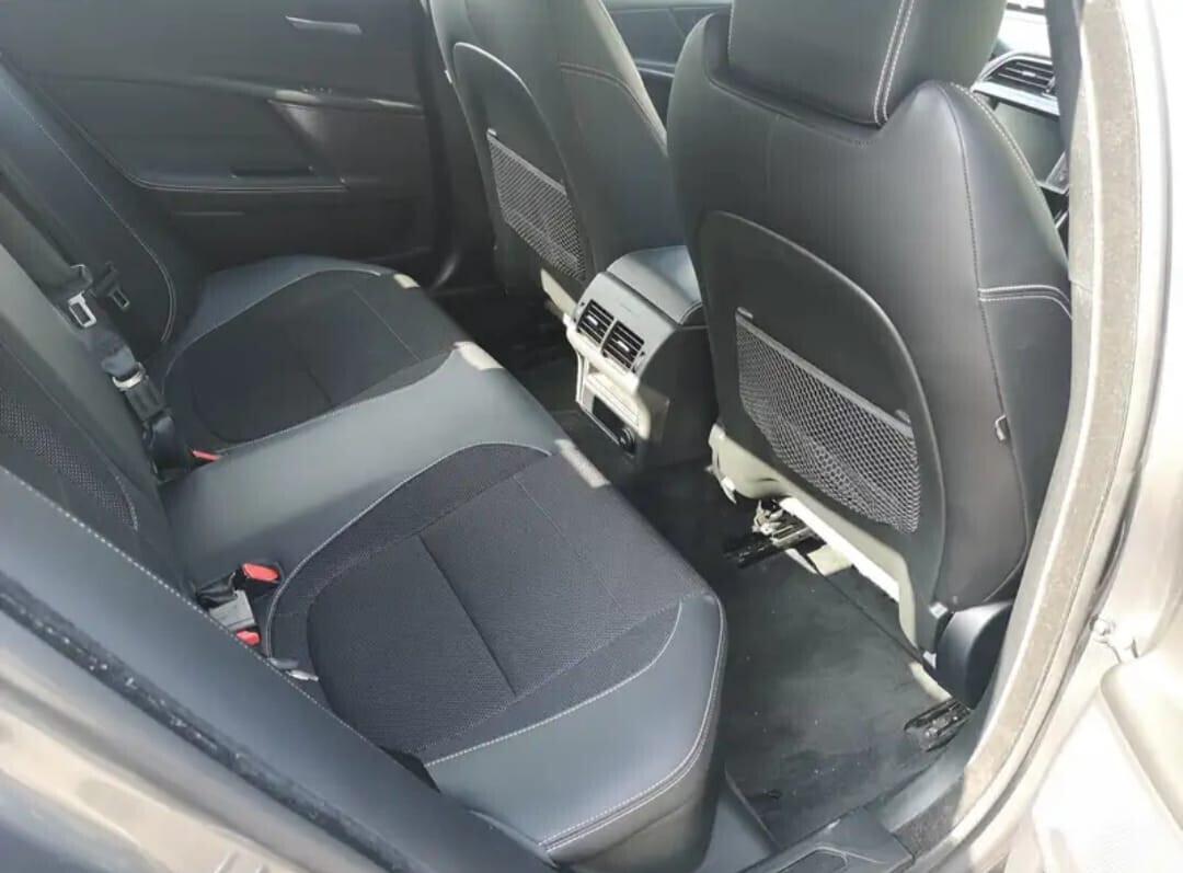 Jaguar XE 2.0 D 204 CV aut. R-Dynamic HSE