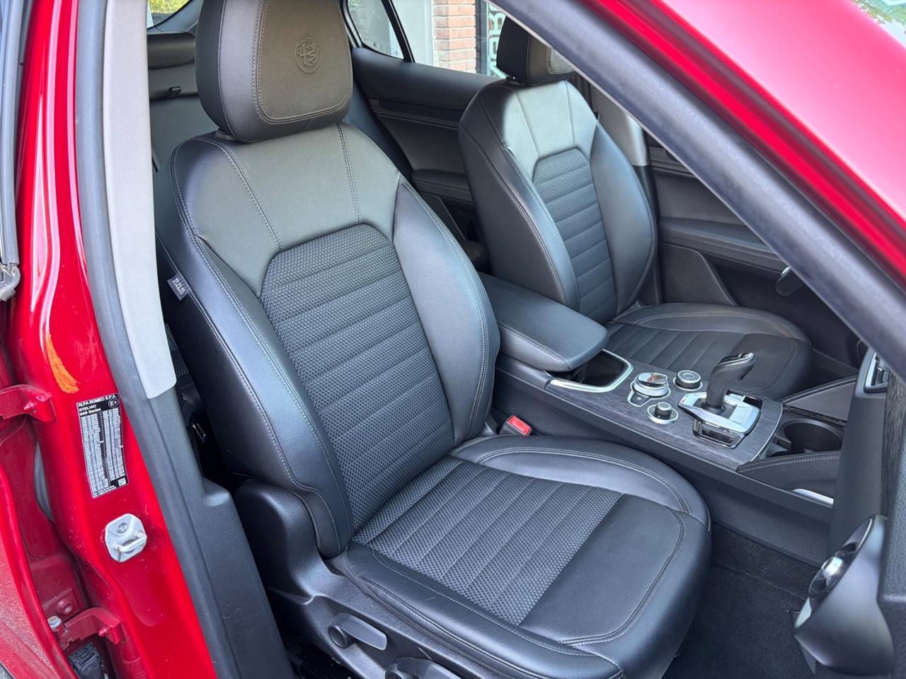 Alfa Romeo Stelvio 2.2 Turbodiesel 190 CV AT8 RWD Executive