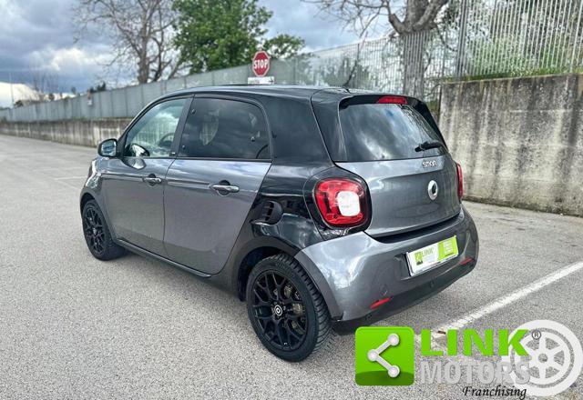 SMART ForFour 90 0.9 Turbo Prime 24 Mesi di Garanzia Inclusa