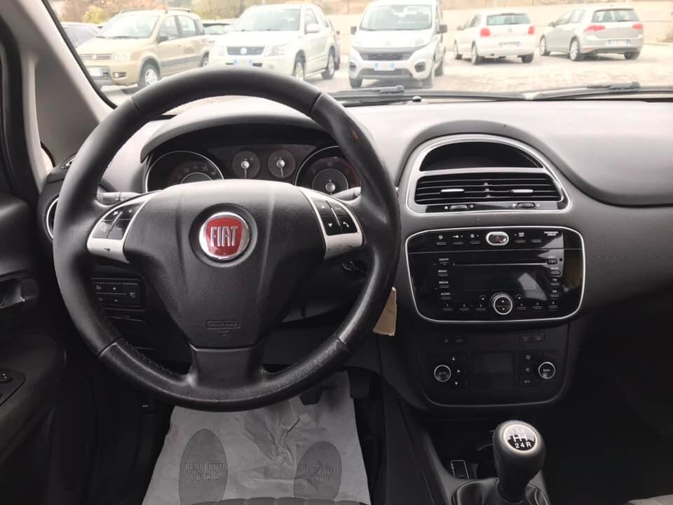 Fiat Punto 1.3 MJT II S&S 95 CV 2017 Street