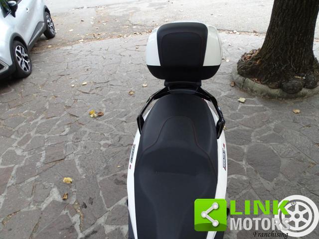 PIAGGIO MP3 400 HPE-S