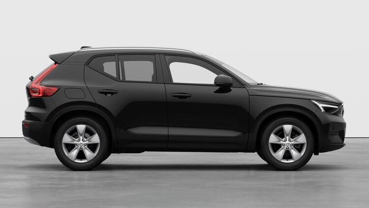 VOLVO XC40 CORE B3 AUTO PREZZO PROMO FINO AL 31/12/2025