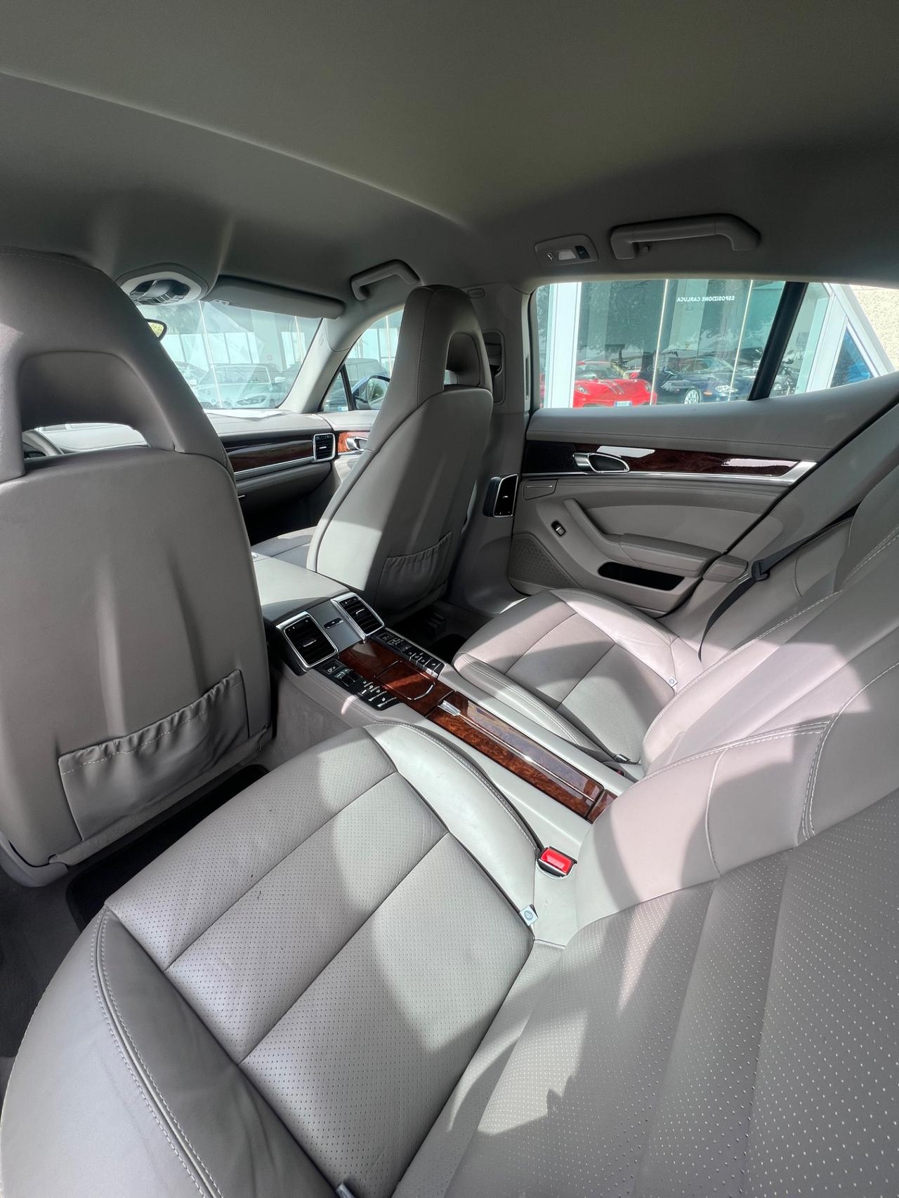 Porsche Panamera 3.6 4 offerta T-Stock prezzo imperdibile