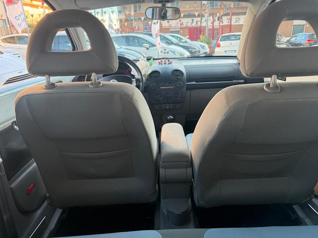 Volkswagen New Beetle 1.6