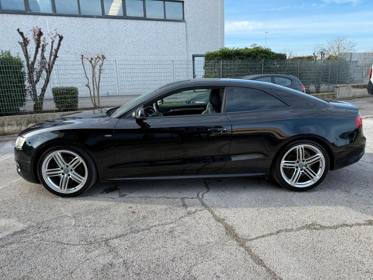 AUDI A5 2.0 TDI 2010 12 MESI DI GARANZIA