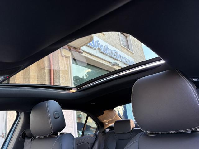 MERCEDES-BENZ A 220 d Automatic Premium Sedan TETTO-PACK NIGHT