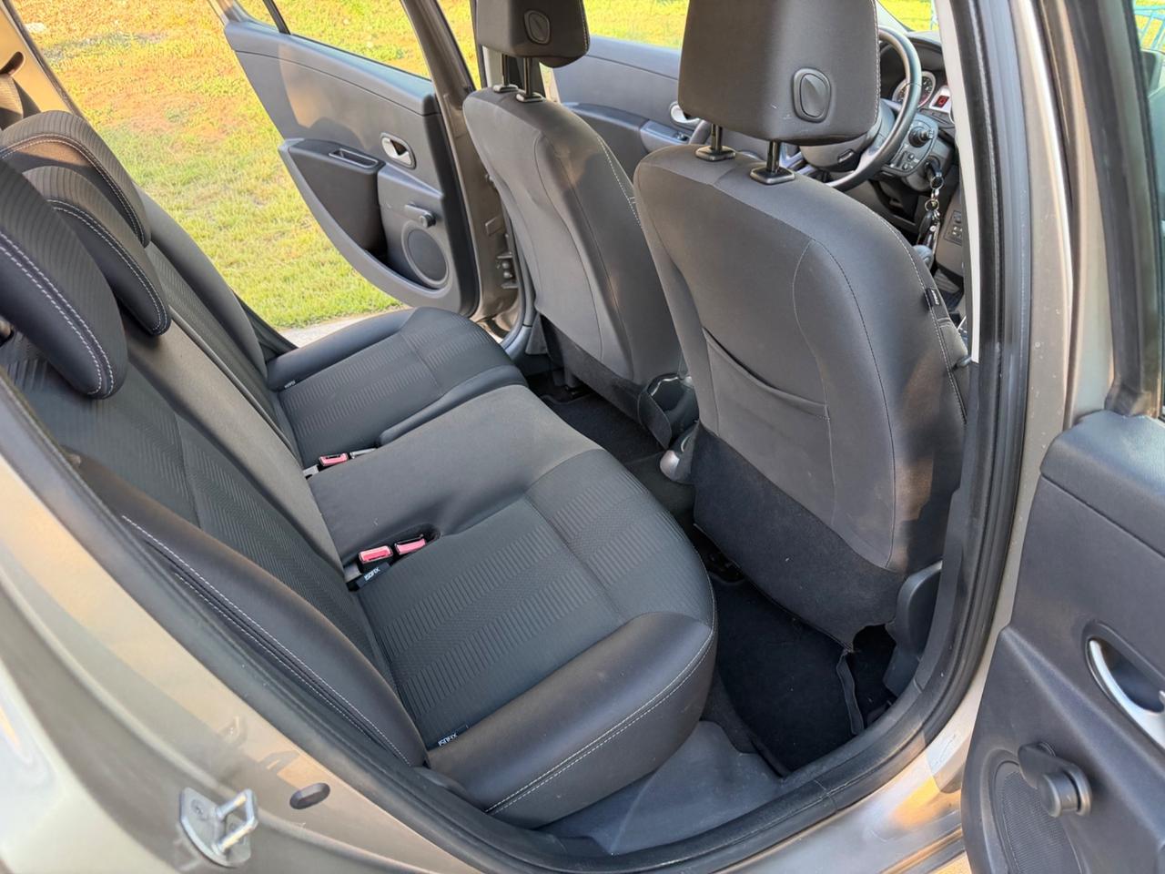Renault Clio 1.2 16V 5 porte Dynamique