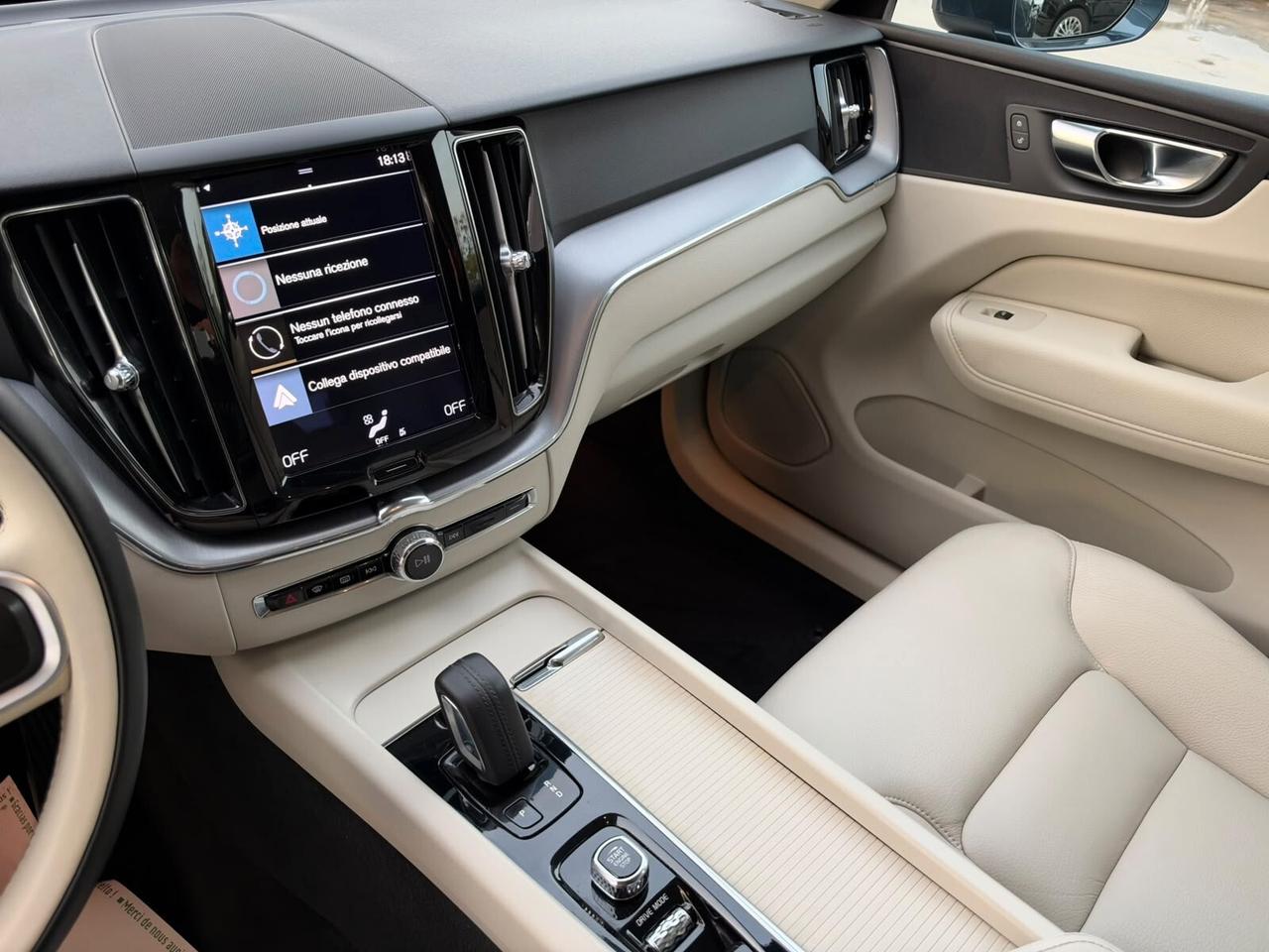 Volvo XC 60 XC60 B4 (d) AWD Geartronic Momentum Pro