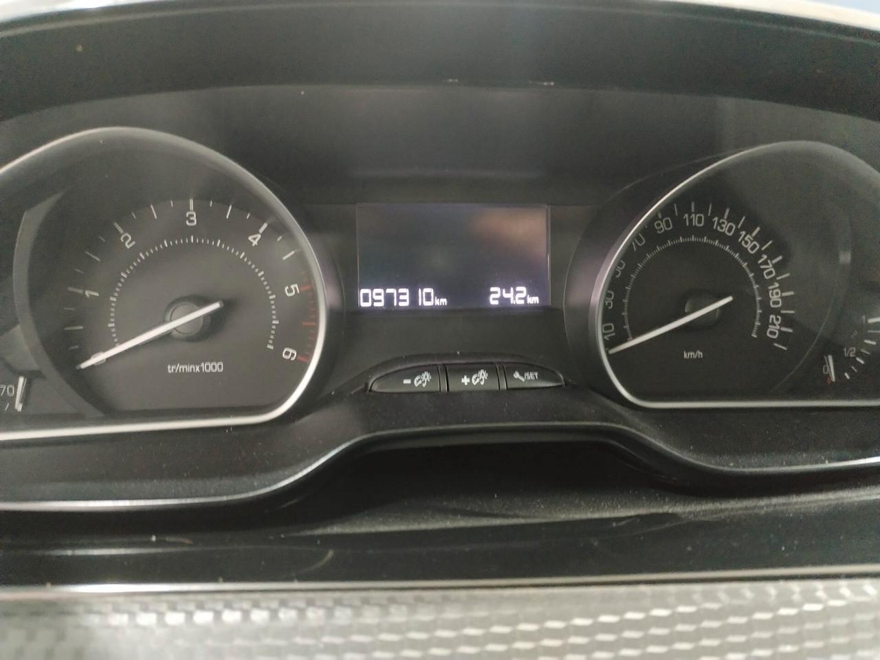 Peugeot 2008 BlueHDi 100 Active