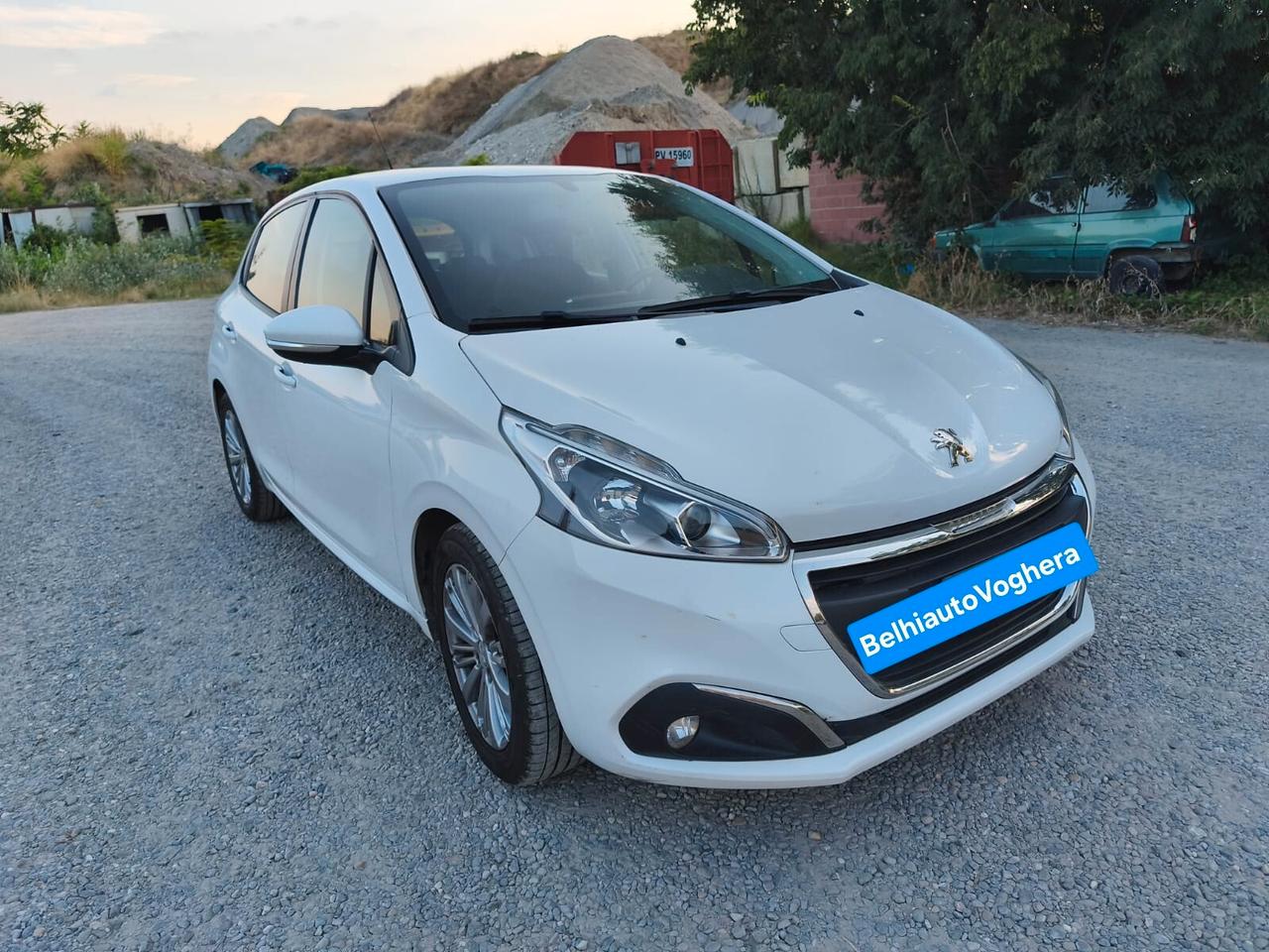 Peugeot 208 2017---1.2 Benzina Neopatentati