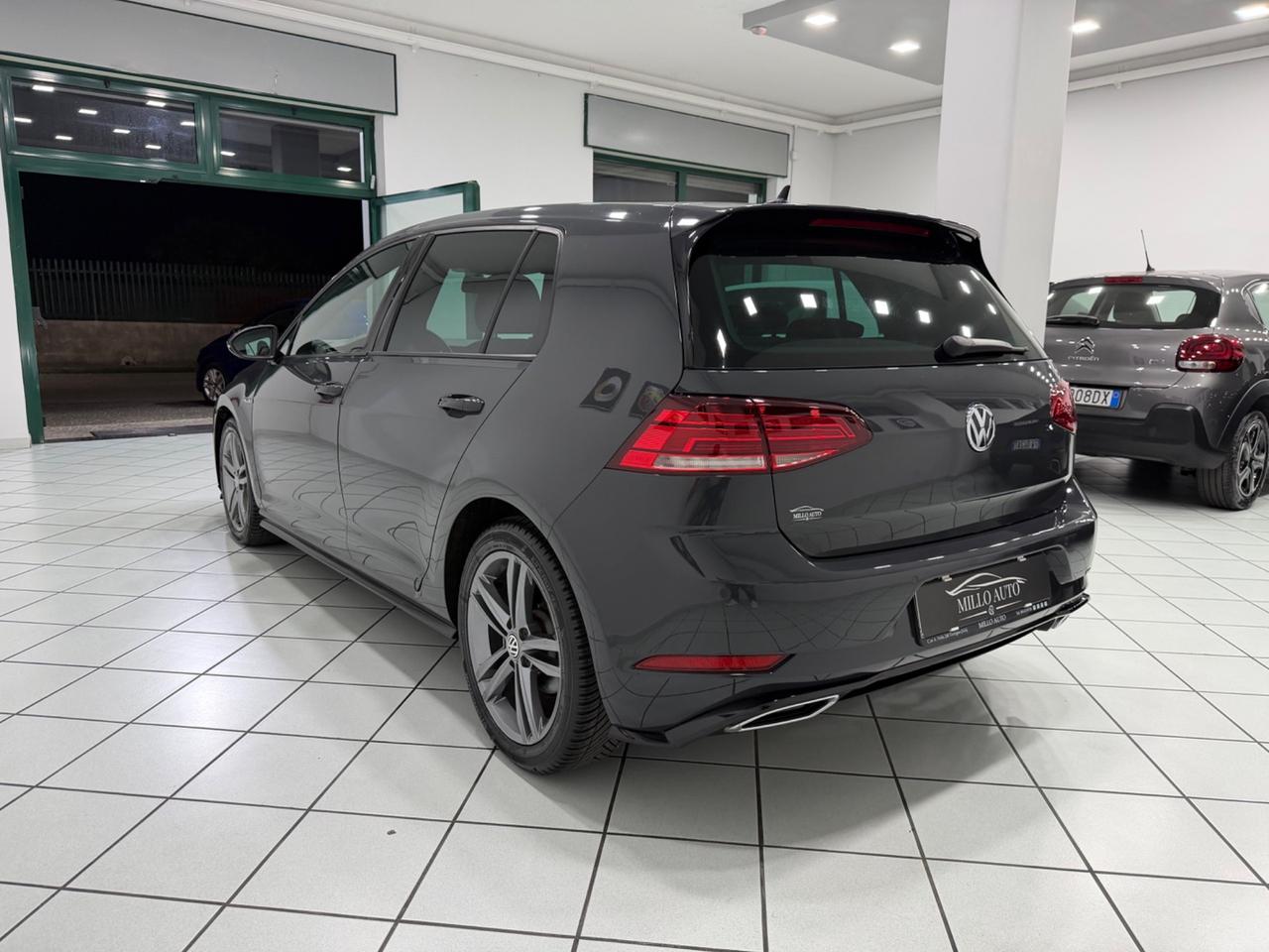 Volkswagen Golf 1.0cc 115cv R-Line