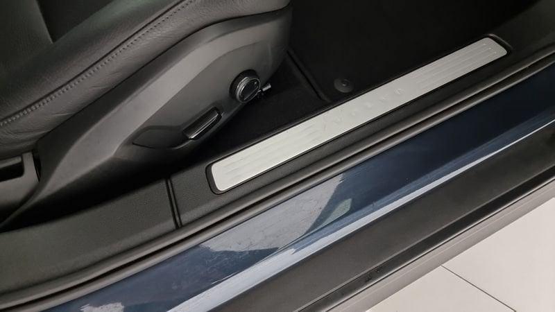 Volvo V60 Cross Country Cross Country D4 AWD Geartronic Business Plus