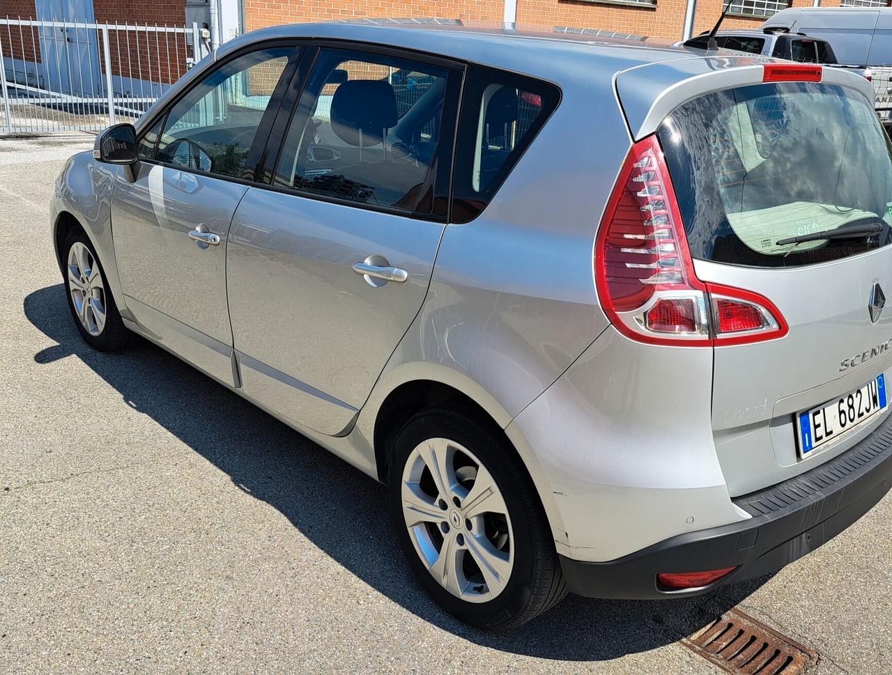 Renault Scenic Scénic X-Mod 1.6 dCi 130CV Dynamique