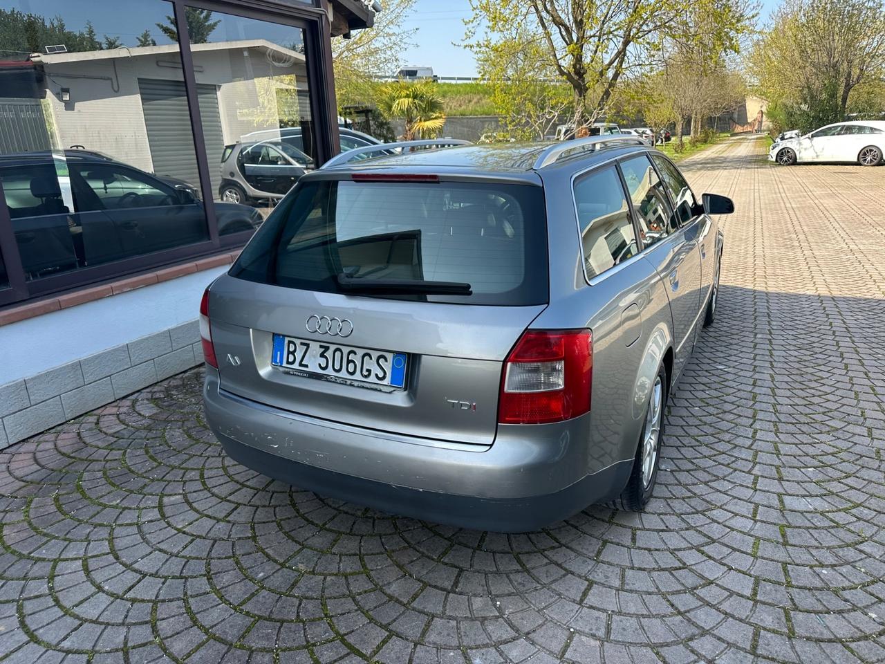 Audi A4 1.9 TDI/130 CV cat Avant VENDITA SOLO A COMMERCIANTI