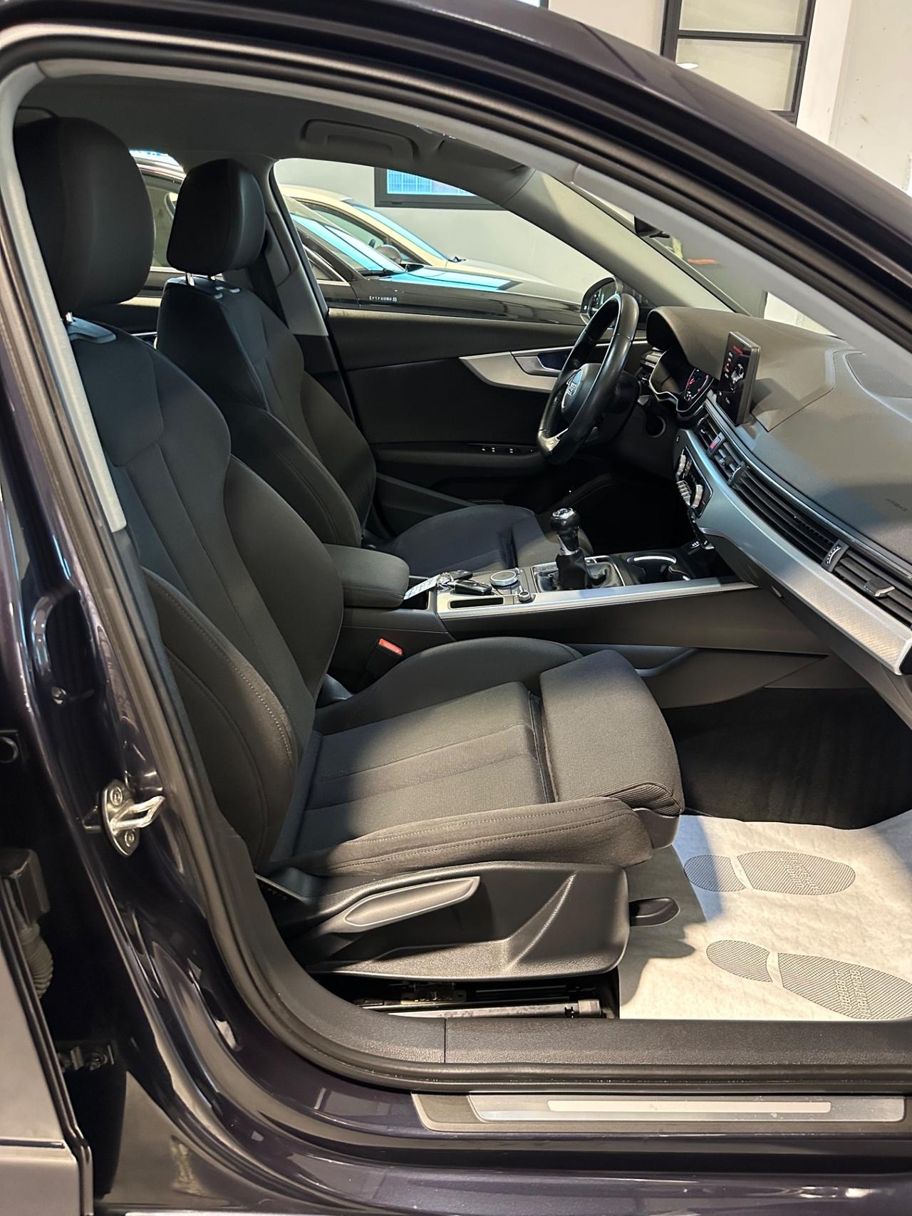 Audi A4 2.0 TDI 150 CV ultra Business Sport