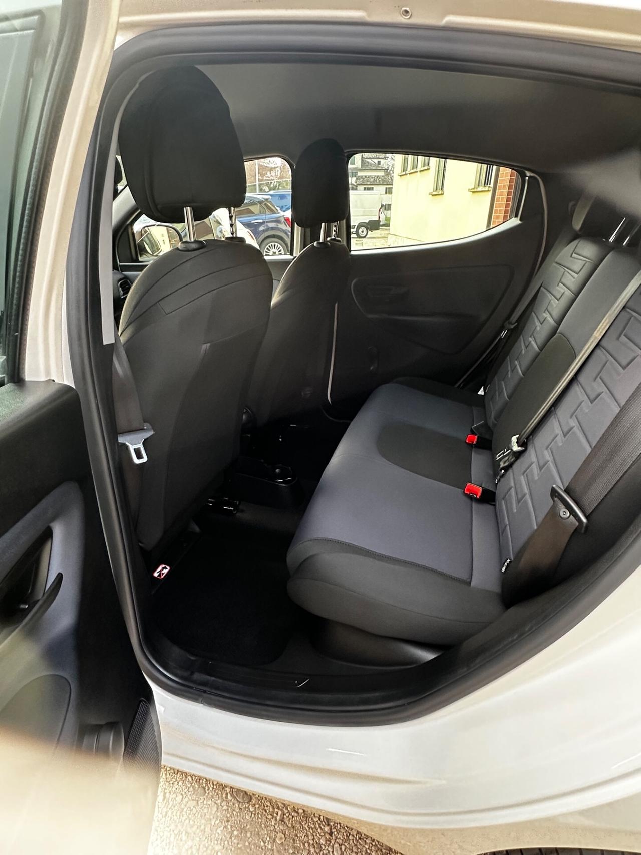 Lancia Ypsilon 1.0 FireFly 5 porte S&S Hybrid Platino