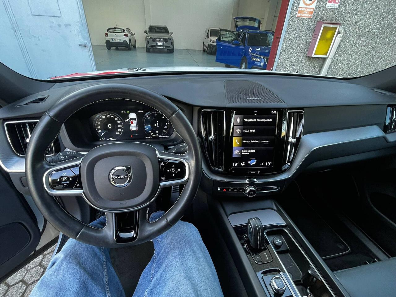 Volvo XC 60 2.0 197CV AWD R-DESIGN HYBRID/DIESEL **PREZZO VERO