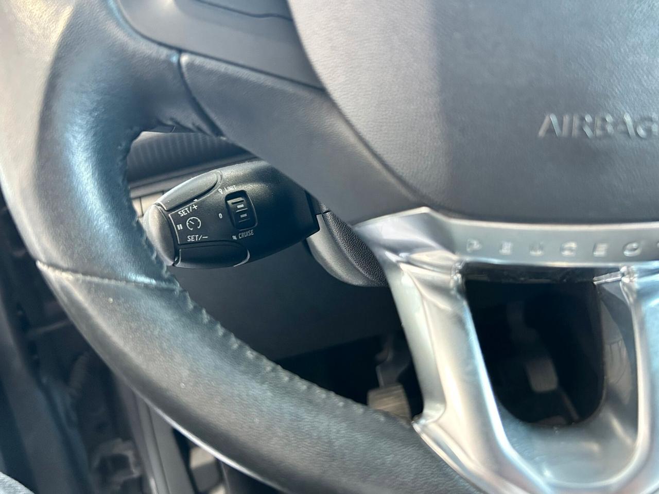 Peugeot 2008 1.2B X NEOPATENTATI 2014