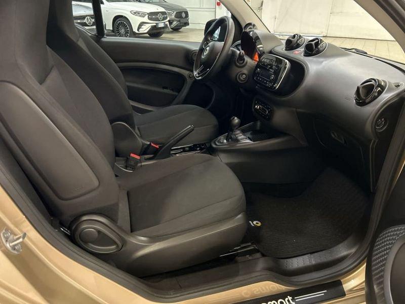 smart fortwo EQ PURE 22KW