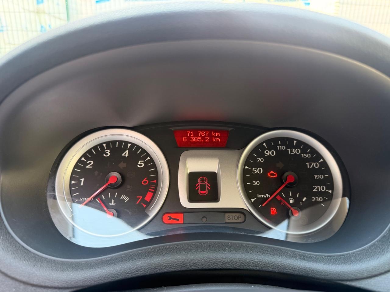 RENAULT CLIO 1.2 NEOPATENTATI KM 70 MILA !!!