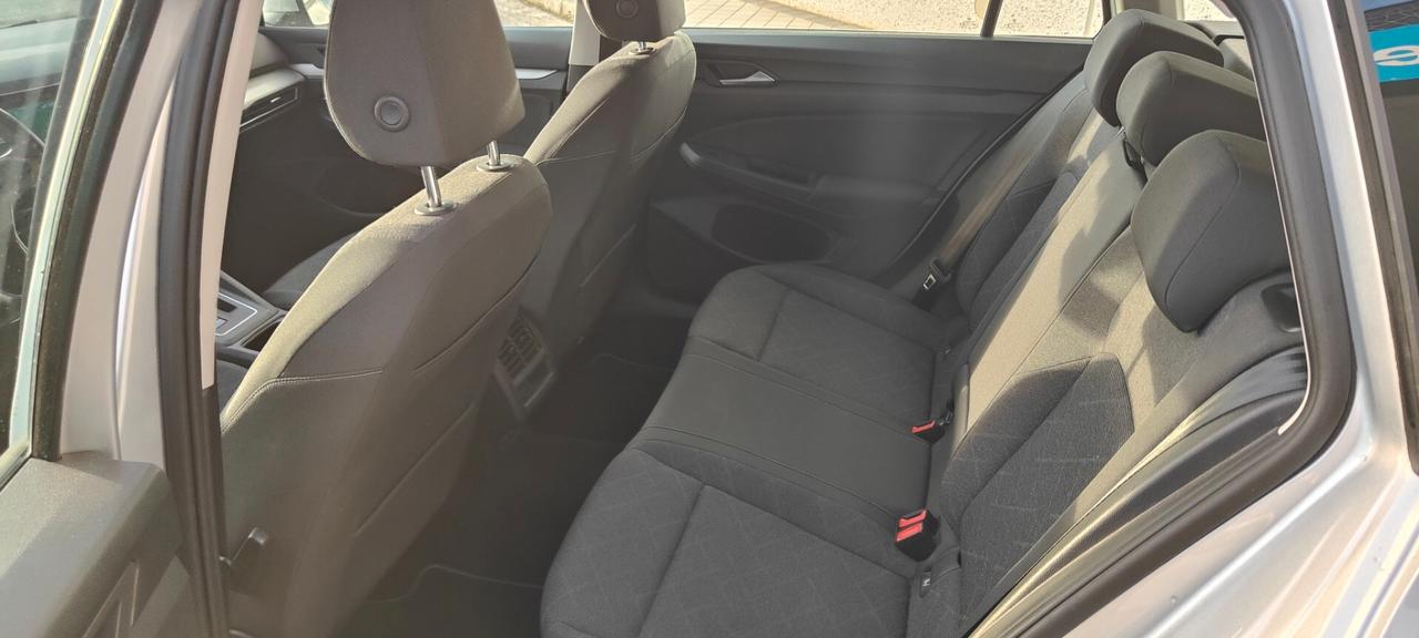 Volkswagen GOLF VIII Variant 2.0 TDI 115CV