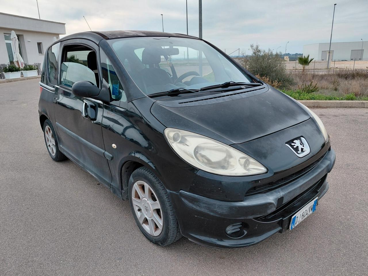 Peugeot 1007 1.4 Happy