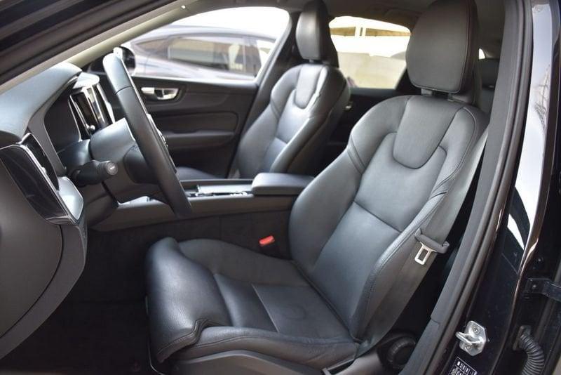 Volvo XC60 B4 (d) AWD Geartronic Momentum *Pelle*