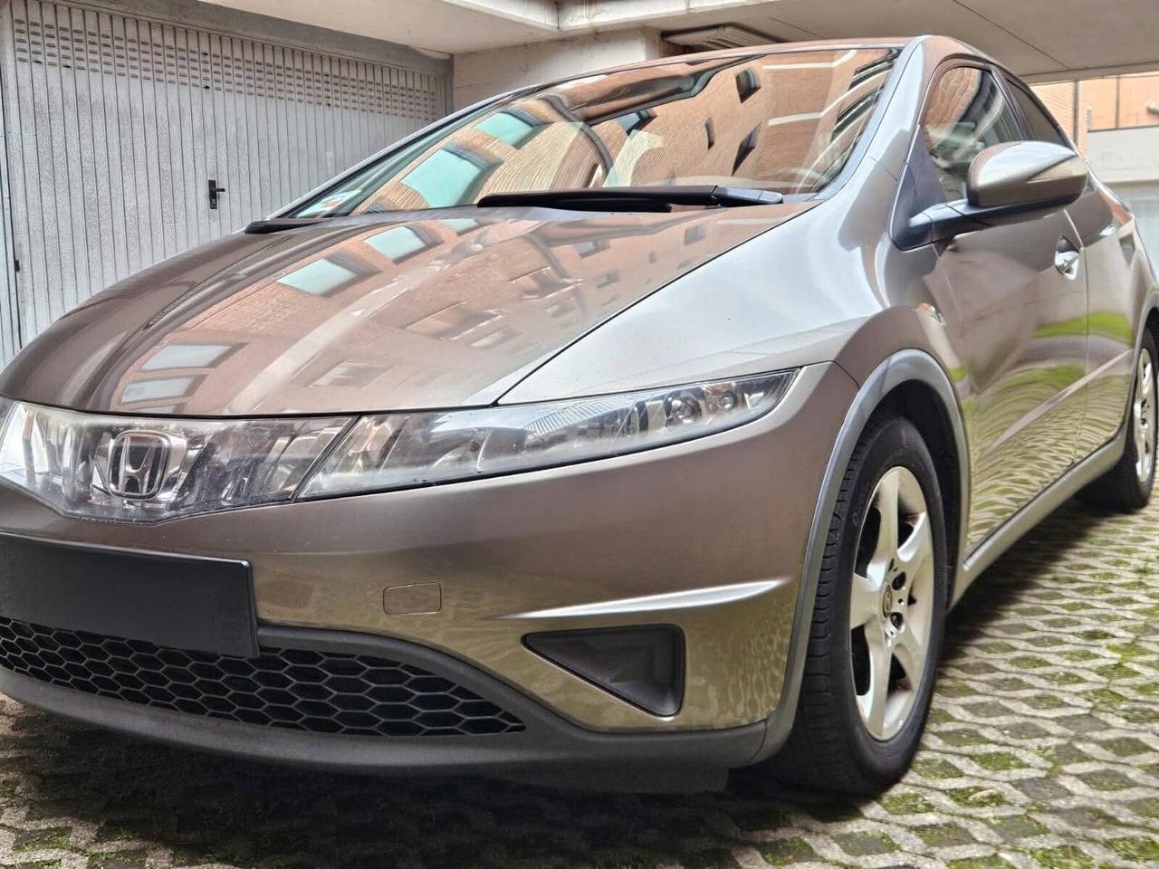 Honda Civic 2.2 i-CTDi 5p. Excl. LH i-P DPF LE