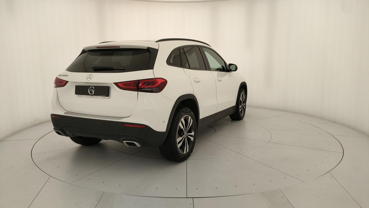 Mercedes-Benz GLA 200 d Sport auto