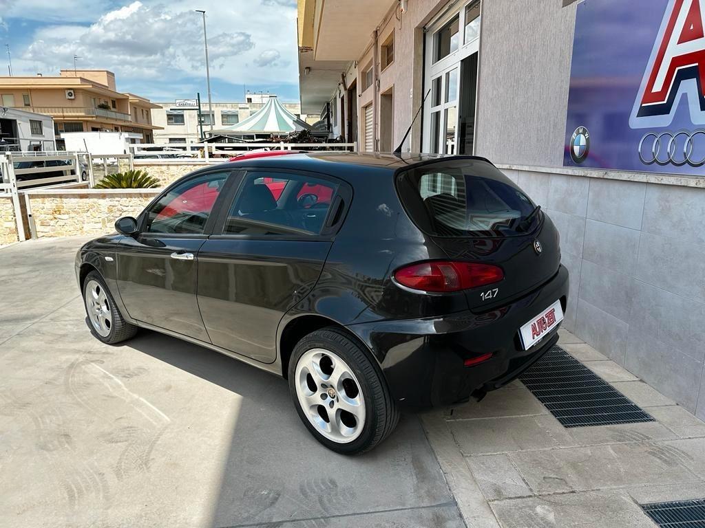 Alfa Romeo 147 1.9 JTD Distinctive - 2005