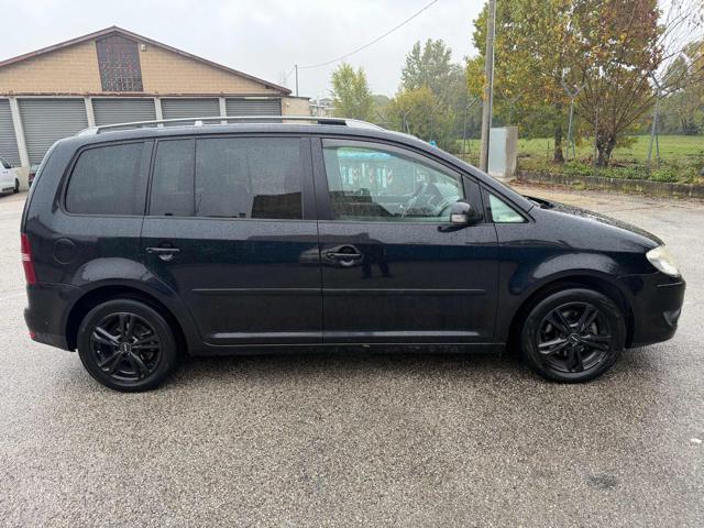 VOLKSWAGEN Touran 2.0 TDI 1.6V 7posti senza nessun lavoro da fare
