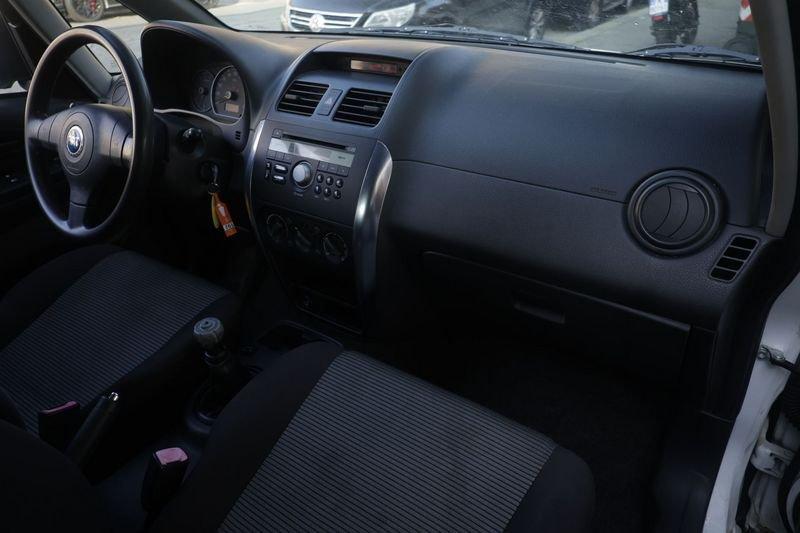 FIAT Sedici FIAT Sedici 1.6 16V 4x4 Experience 79KW ANNO 2007