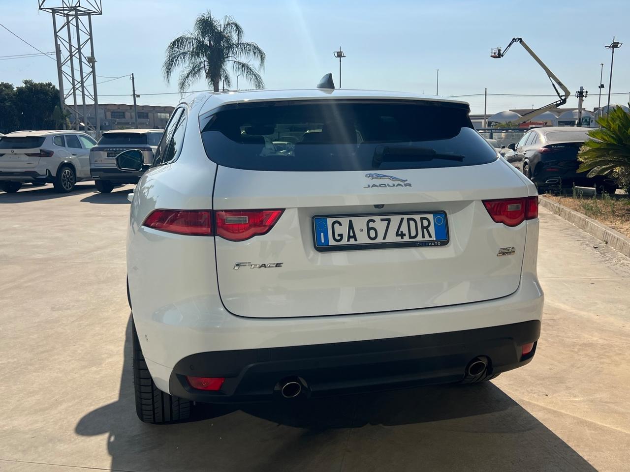 Jaguar F-Pace 2.0 250 CV AWD R-Sport UNICO PROPRIETARIO - possibilità noleggio no scoring