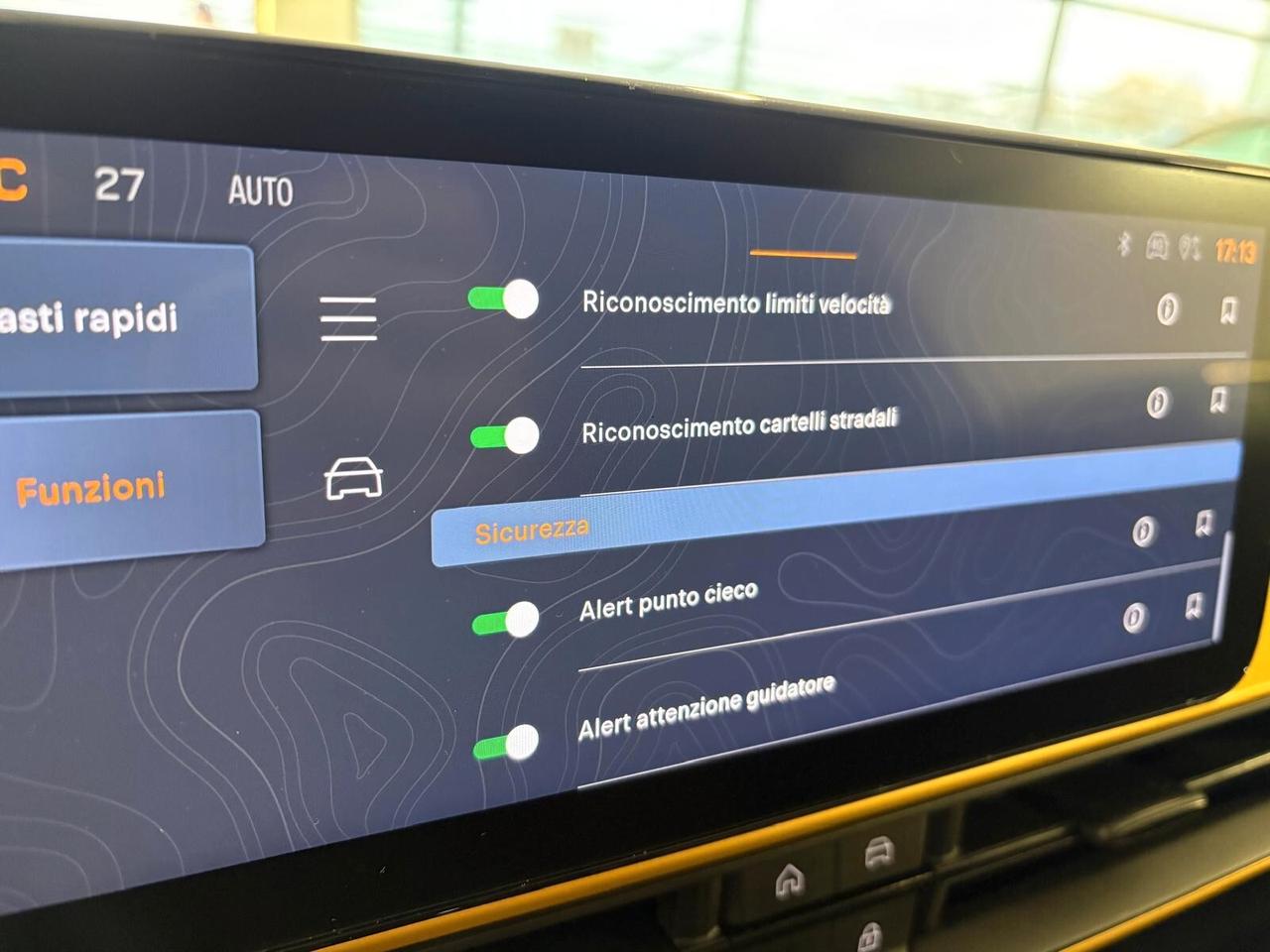 Jeep Avenger SUMMIT 1.2 Turbo 100 CV 6mt SPOTICAR