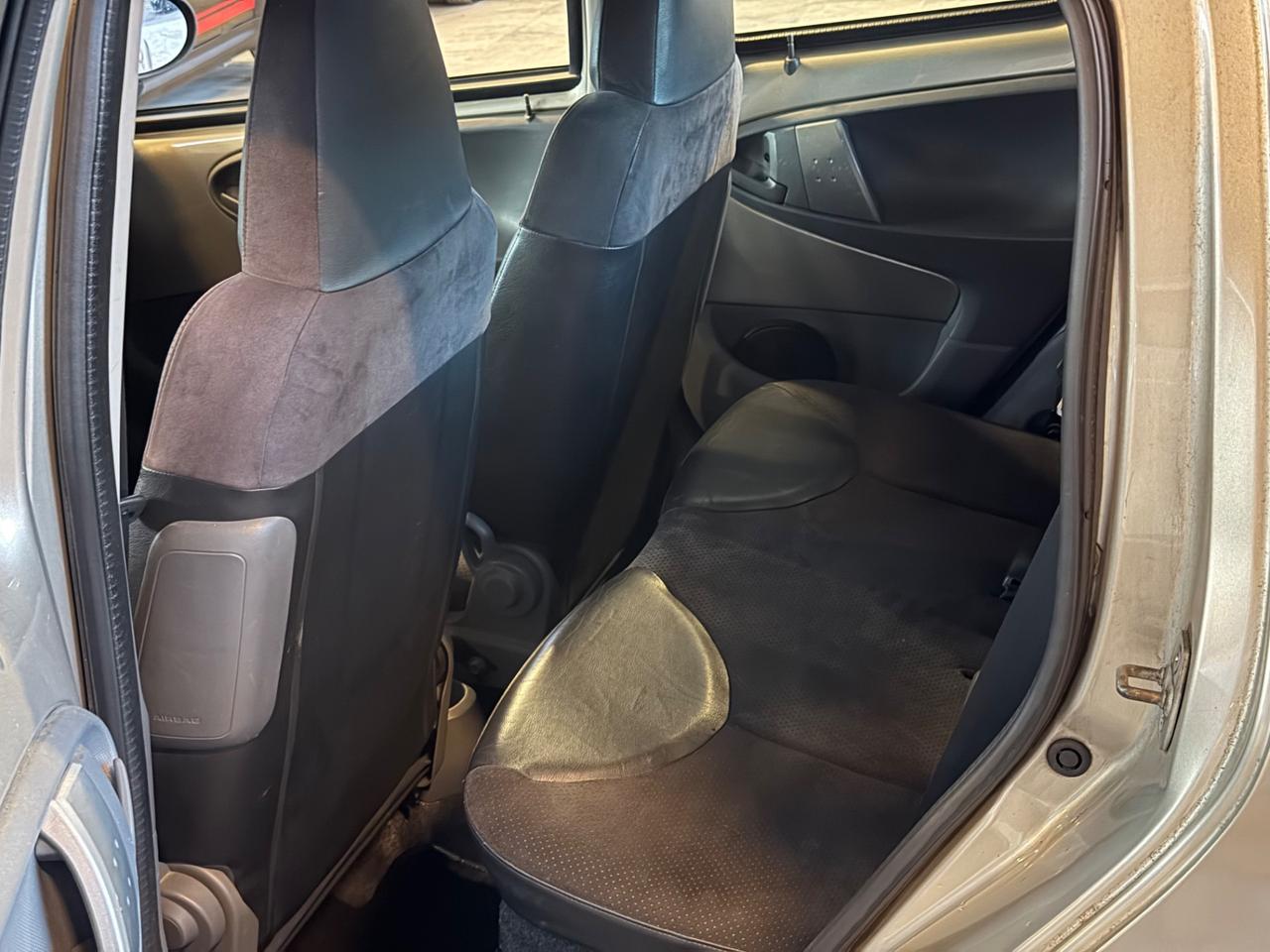 Toyota Aygo 1.0 12V VVT-i 5 porte Sound