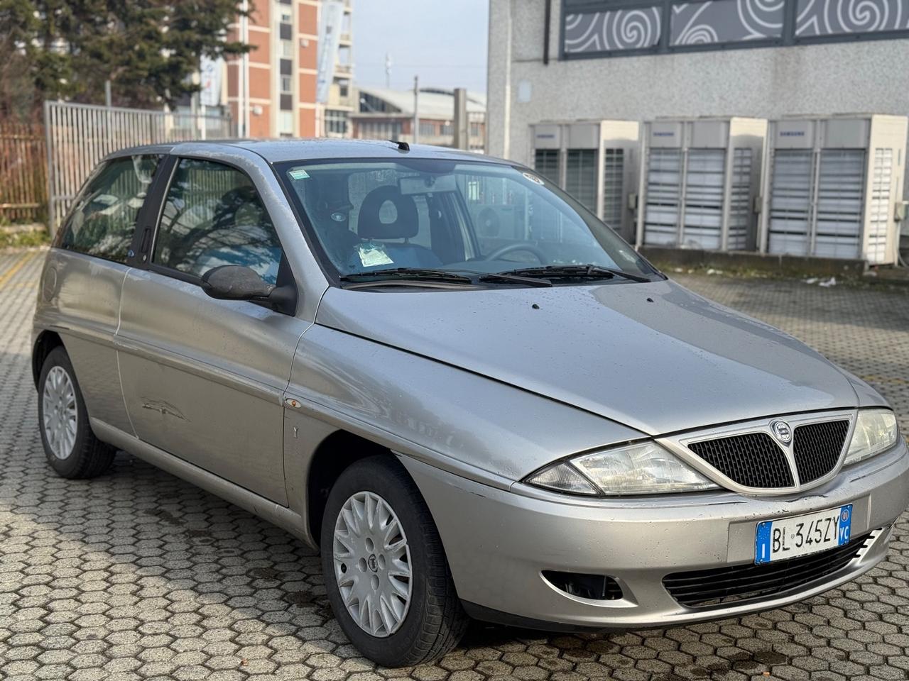 Lancia Y 1.2i cat LS