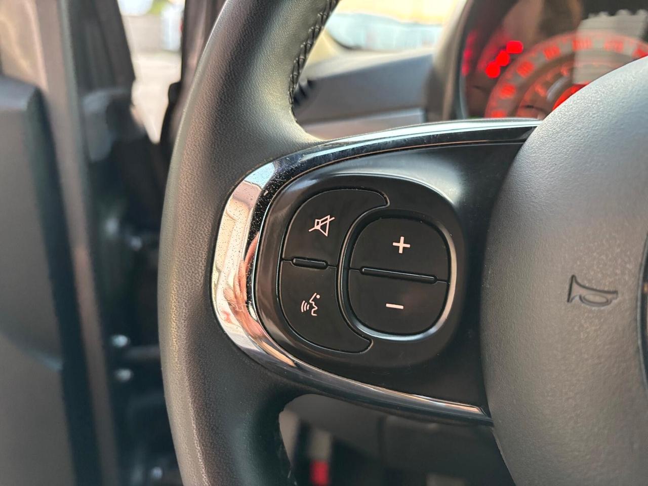 Fiat 500 1.0 Hybrid 06/2023 km 35.000