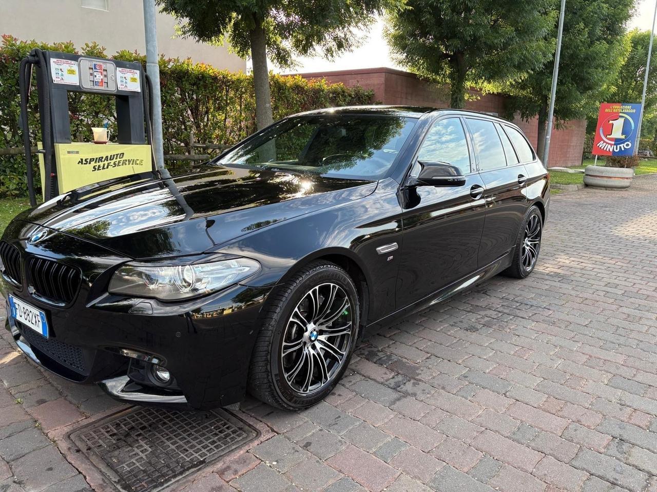 Bmw 525 525d Touring Luxury allestimento MSport