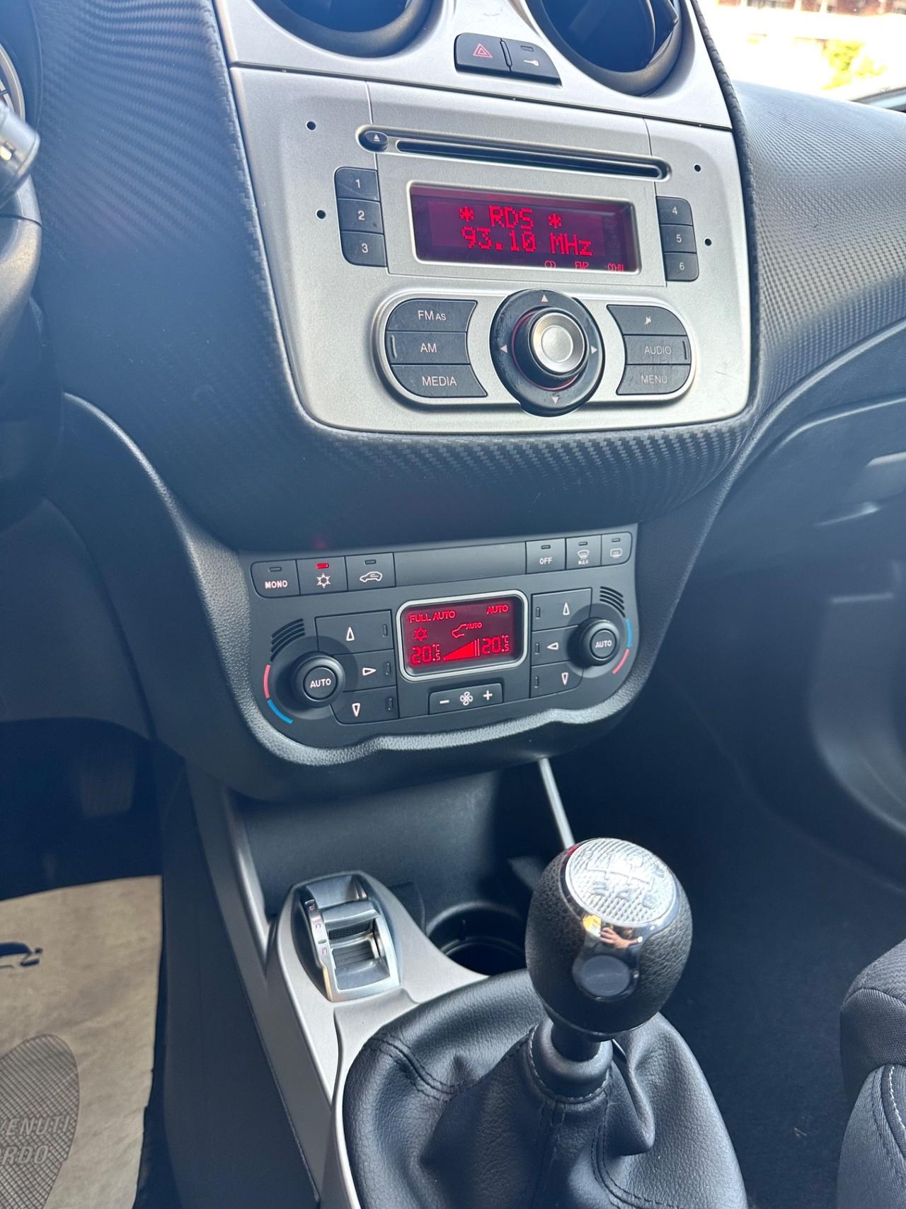 Alfa Romeo MiTo 1.6 JTDm 120Cv Distinctive