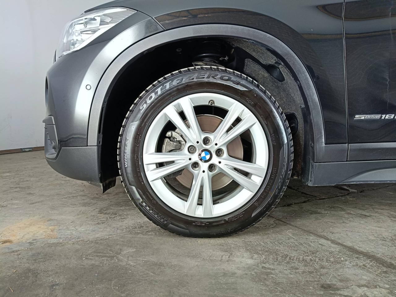 BMW X1 F48 - X1 sdrive18d Business auto