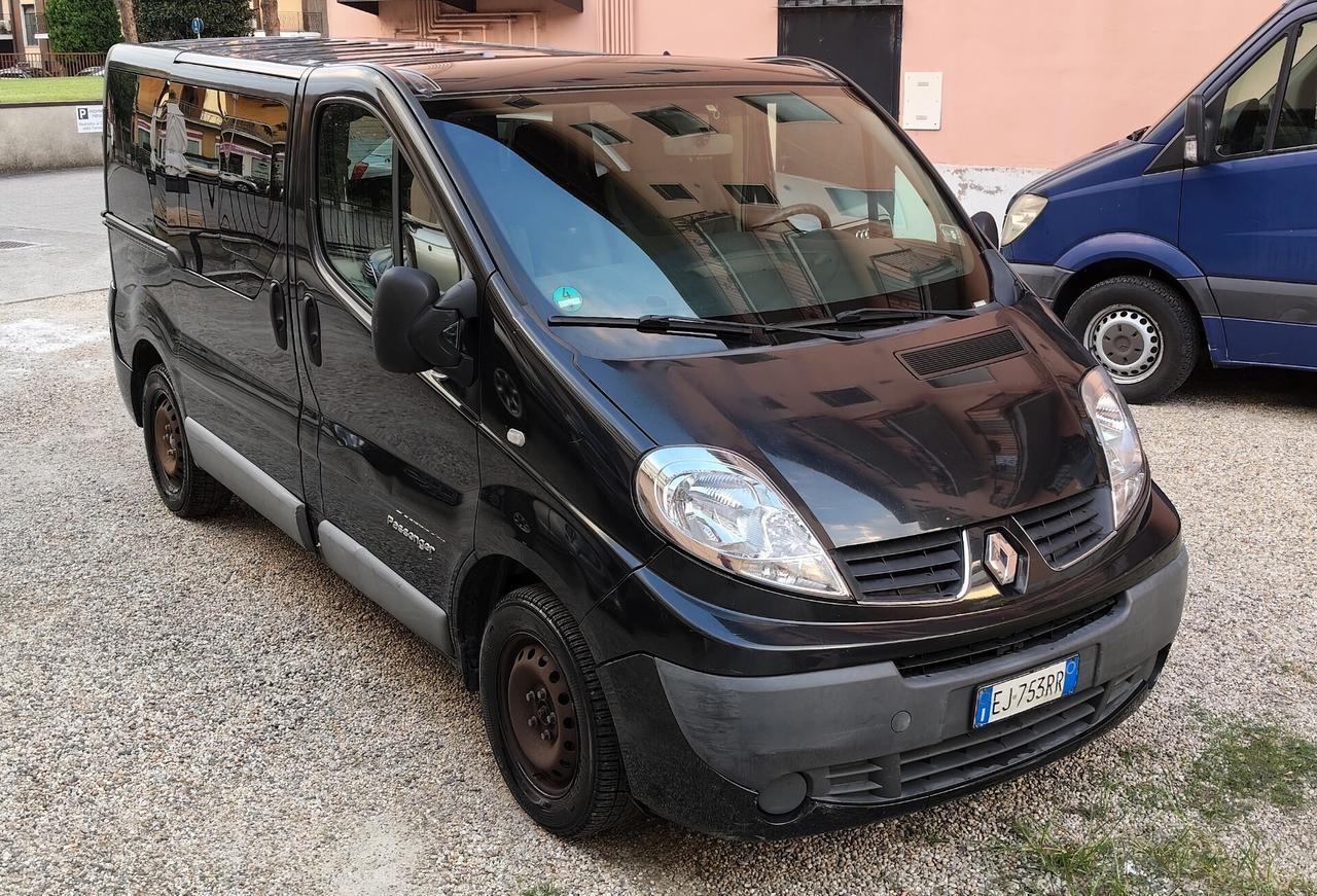 Renault Trafic 2.0 dCi/115 Aut 5 posti-autocarro