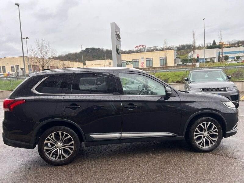 Mitsubishi Outlander Outlander 2.2 DI-D 2WD Insport 7p.